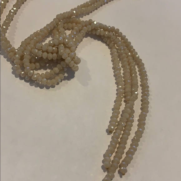 ✨ NWT beaded necklace. - Picture 5 of 5